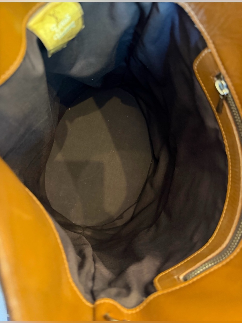 Vintage Louis Vuitton
Monogram Bucket GM Tote Matching Pouch HIGHLY SOUGHT AFTER - Picture 6 of 17